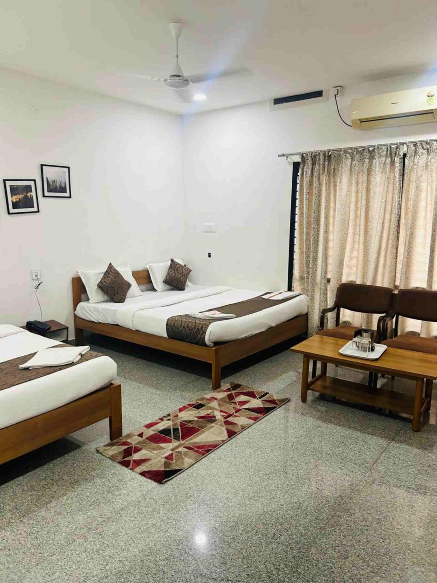 Hotel Queens Comfort Mysore Exterior photo