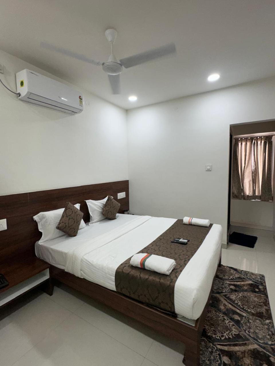 Hotel Queens Comfort Mysore Exterior photo